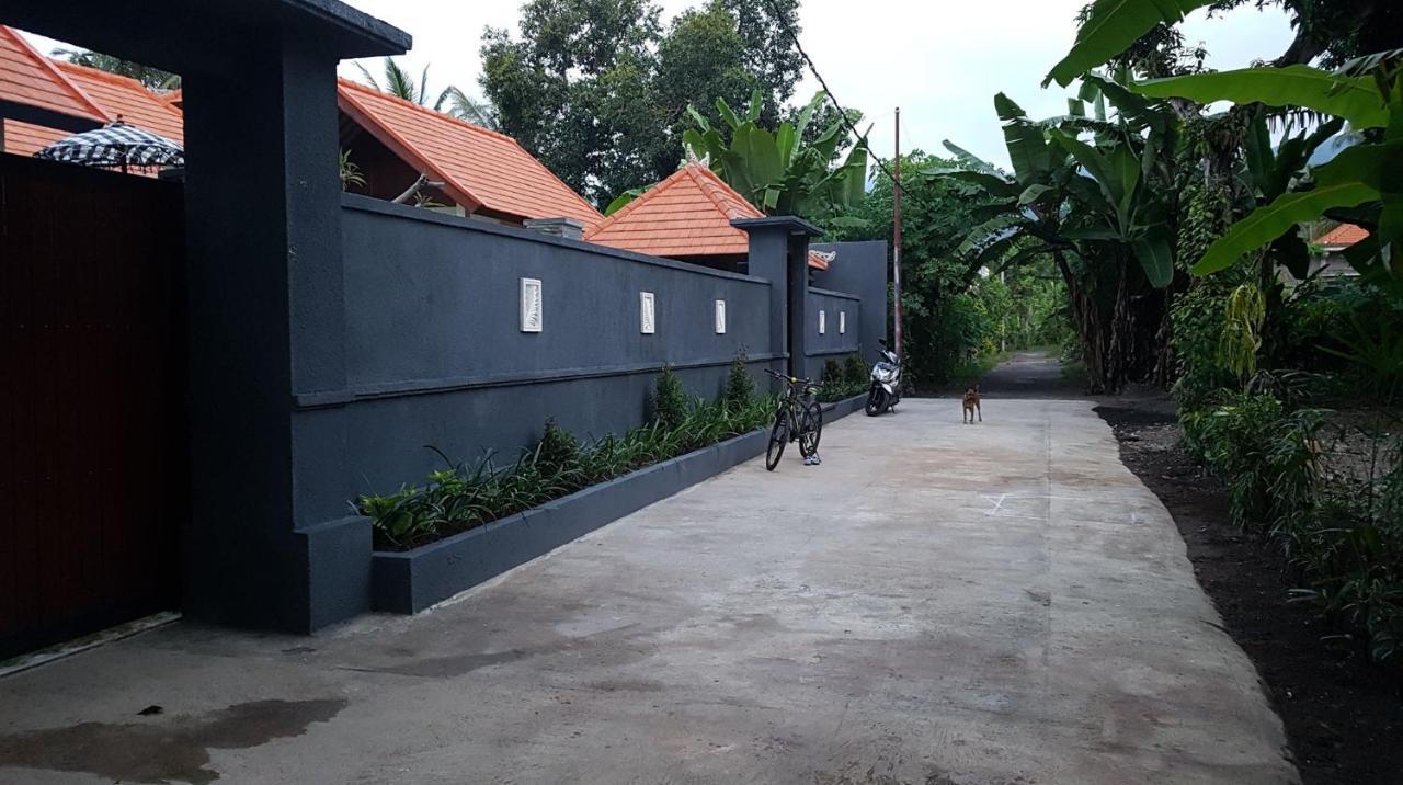 Отель Mias Jungle House Ловина Экстерьер фото