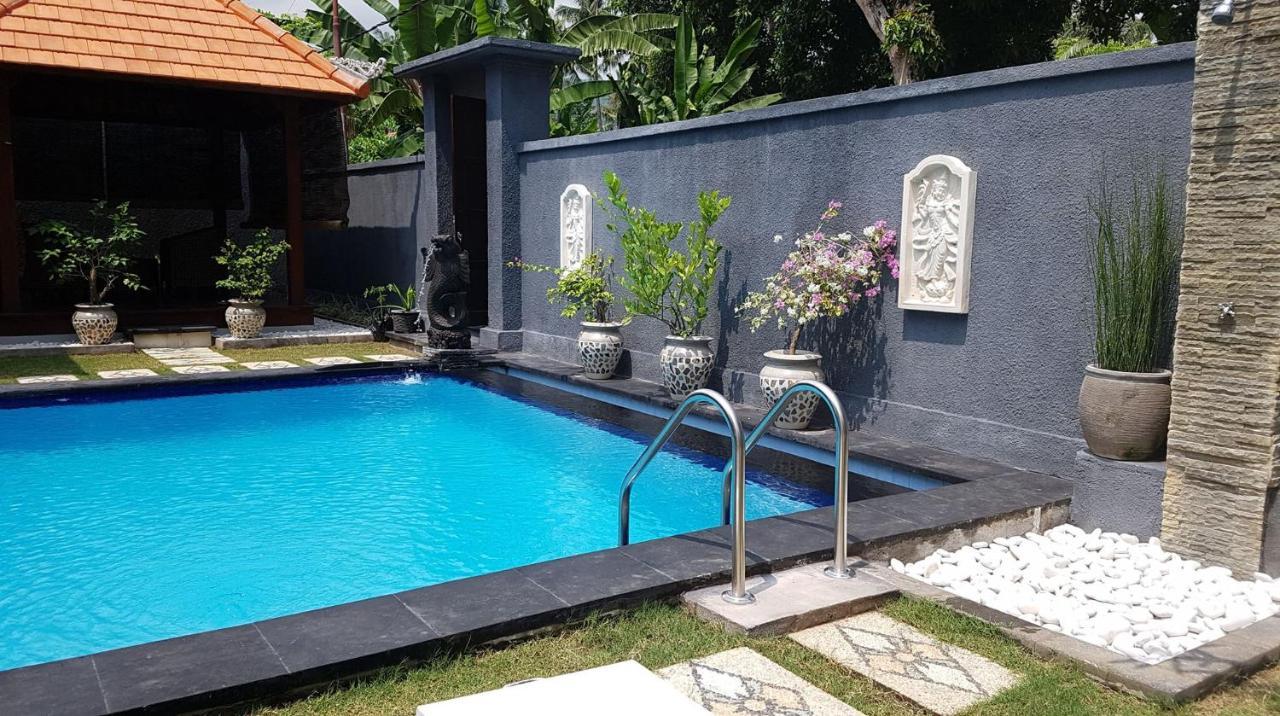 Отель Mias Jungle House Ловина Экстерьер фото