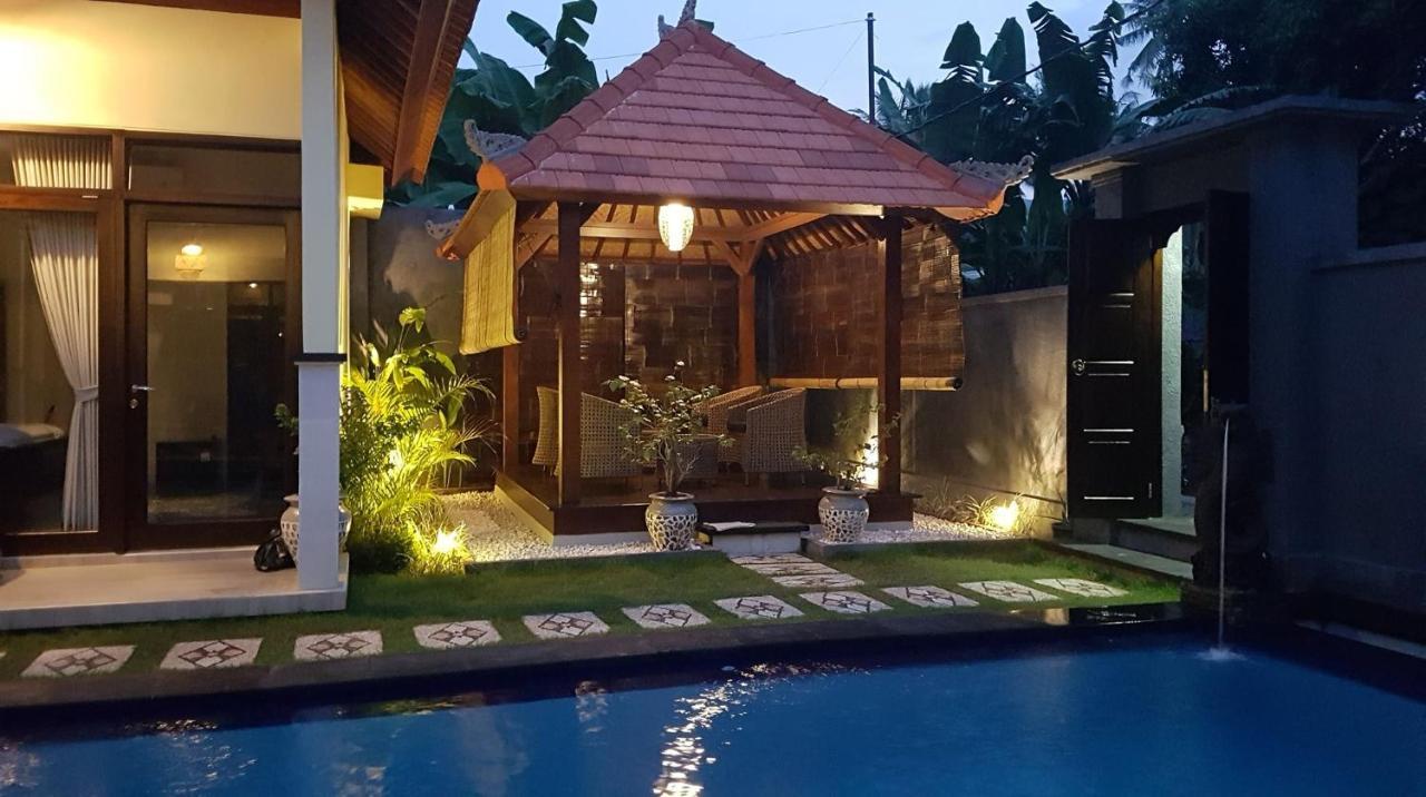Отель Mias Jungle House Ловина Экстерьер фото
