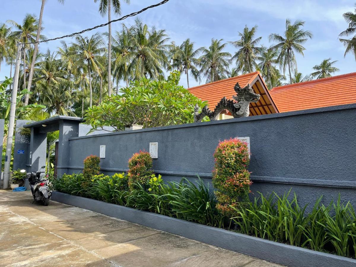 Отель Mias Jungle House Ловина Экстерьер фото