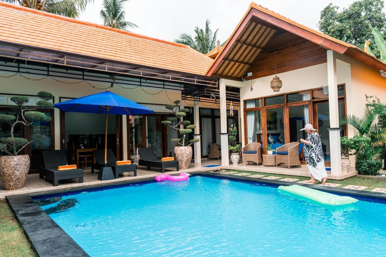 Отель Mias Jungle House Ловина Экстерьер фото